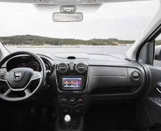 Салон Dacia Lodgy для аренды в Турции. Отличный 7-местный автомобиль. ✓ Коробка Механика.