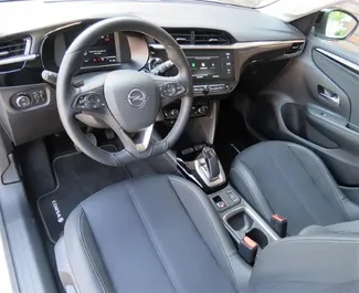 Арендуйте Opel Corsa в Стамбул Турция